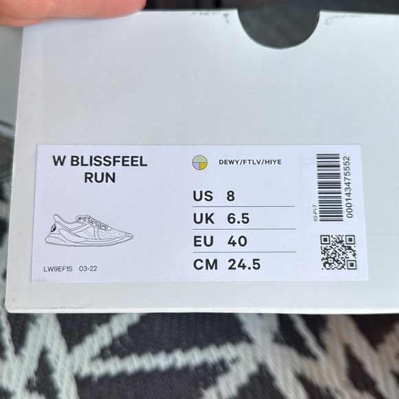 Lululemon | Blissful Run Runners - Picture 12 of 14